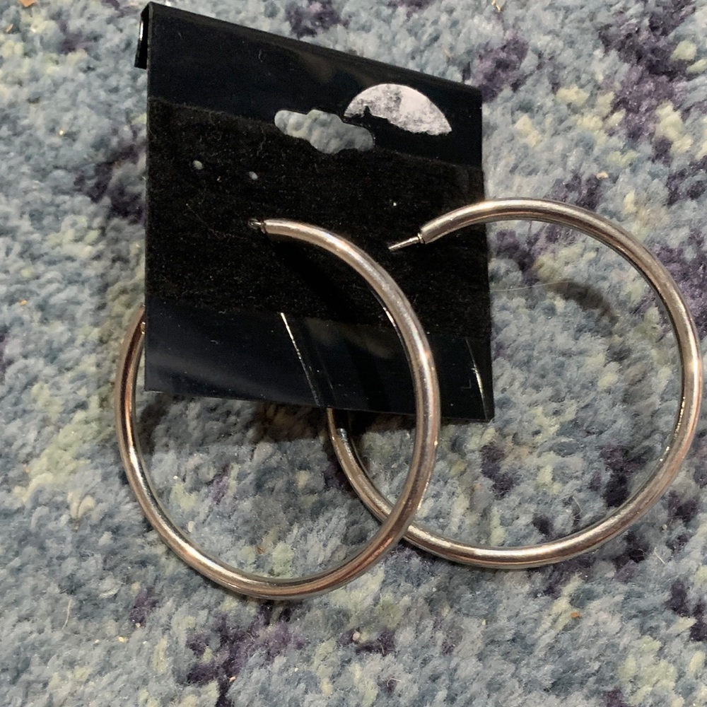 NWOT silver tone 2” hoops w lever back pierced earrings